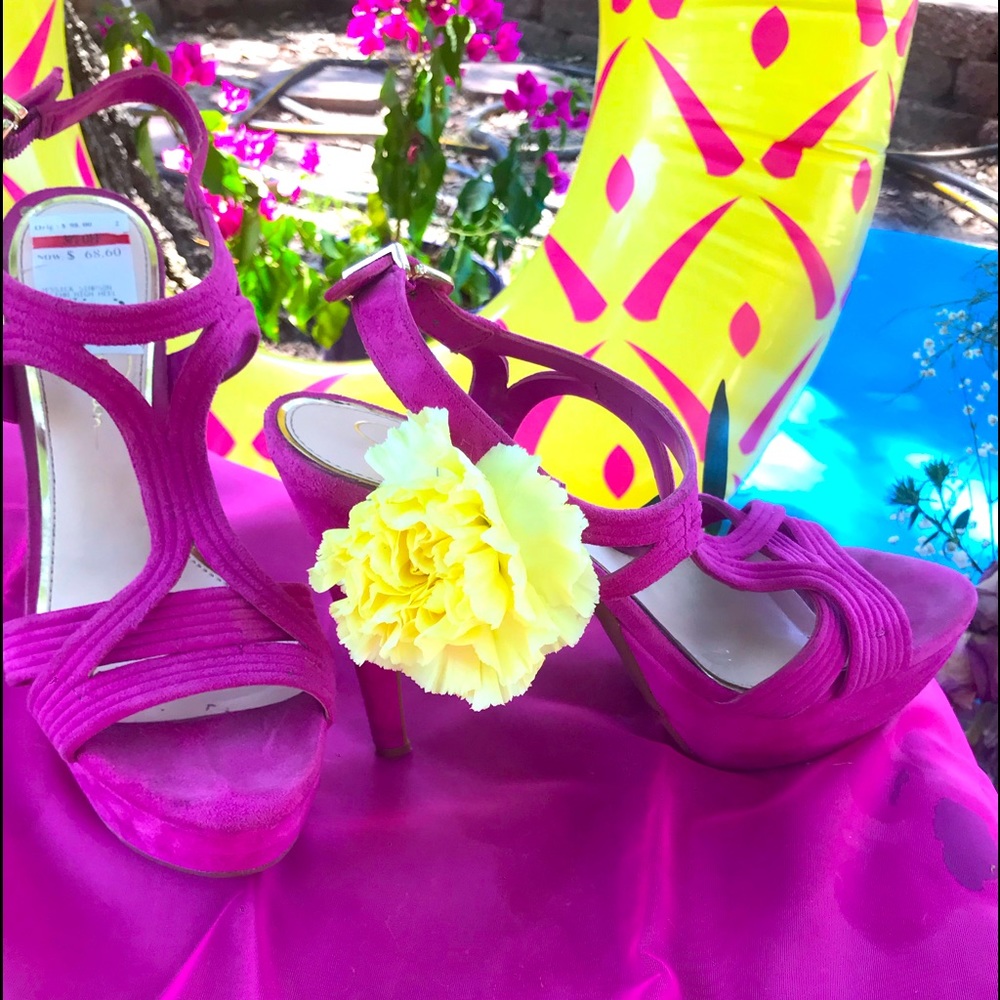 Jessica Simpson sling Pump